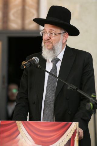 הרב ירון אשכנזי שליט"א "ראש קו ההלכה" נבחר כעת לרב המועצה המקומית גדרה